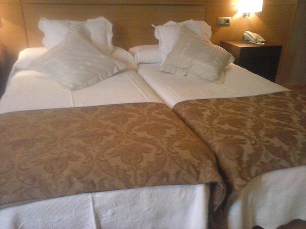 Imagen de la habitación del Hotel Viento del Norte. Foto 4