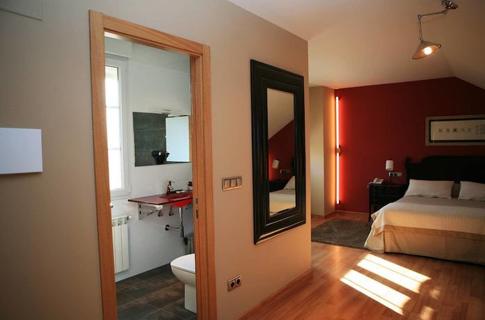 Imagen de la habitación del Hotel Viento del Norte. Foto 5