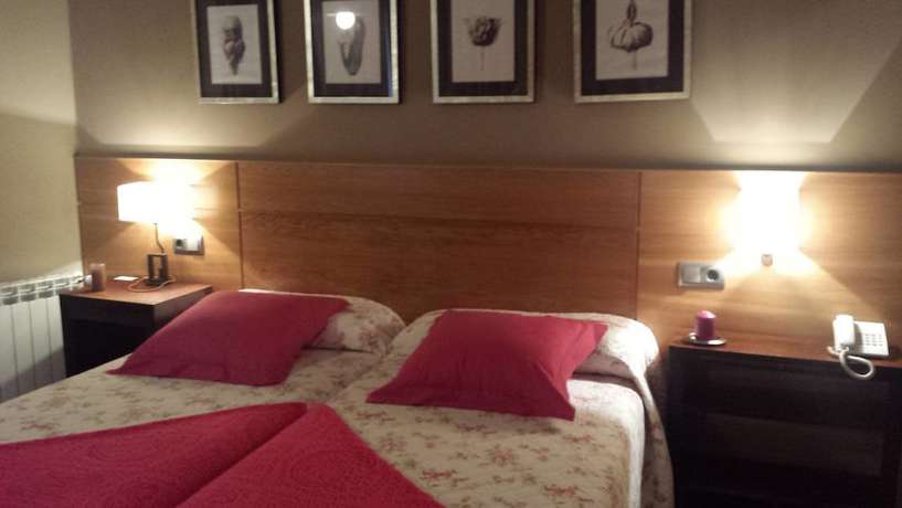 Imagen de la habitación del Hotel Viento del Norte. Foto 11