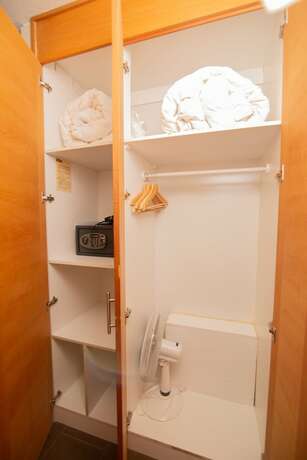 Imagen de la habitación del Hotel Vientos del Sur. Foto 14