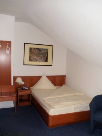 Imagen de la habitación del Hotel Vier Jahreszeiten, Altstadt. Foto 4