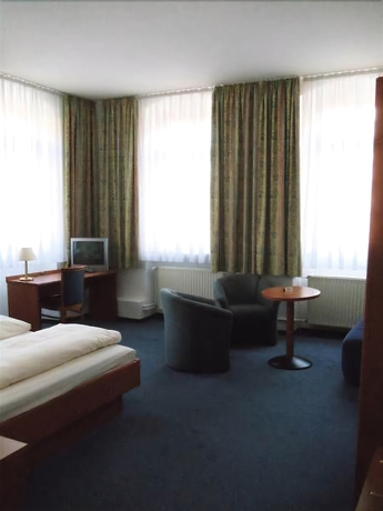 Imagen de la habitación del Hotel Vier Jahreszeiten, Altstadt. Foto 6