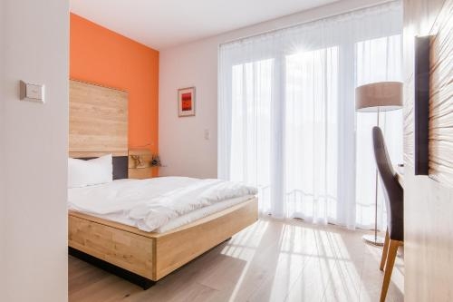 Imagen de la habitación del Hotel Vier Jahreszeiten, Bad Krozingen. Foto 6