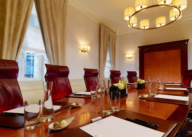 Imagen de los interiores del Hotel Vier Jahreszeiten Kempinski München. Foto 13