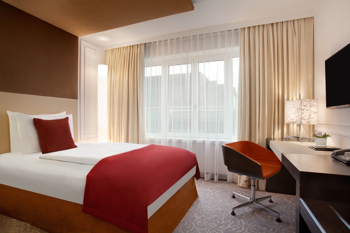 Imagen de la habitación del Hotel Vier Jahreszeiten Kempinski München. Foto 9