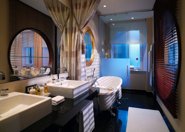 Imagen de la habitación del Hotel Vier Jahreszeiten Kempinski München. Foto 10