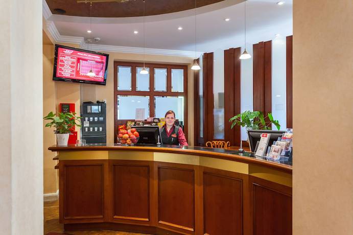 Imagen de los interiores del Hotel Vier Jahreszeiten K&uuml;hlungsborn. Foto 20