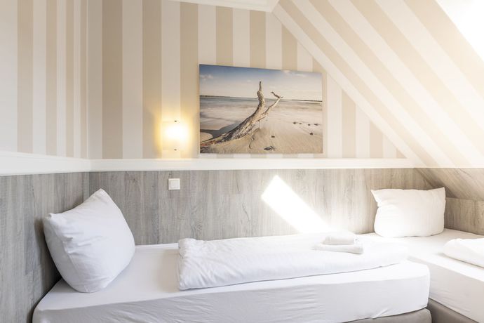 Imagen de la habitación del Hotel Vier Jahreszeiten K&uuml;hlungsborn. Foto 6