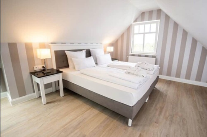 Imagen de la habitación del Hotel Vier Jahreszeiten K&uuml;hlungsborn. Foto 13