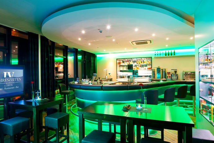 Imagen del bar/restaurante del Hotel Vier Jahreszeiten Lübeck. Foto 2