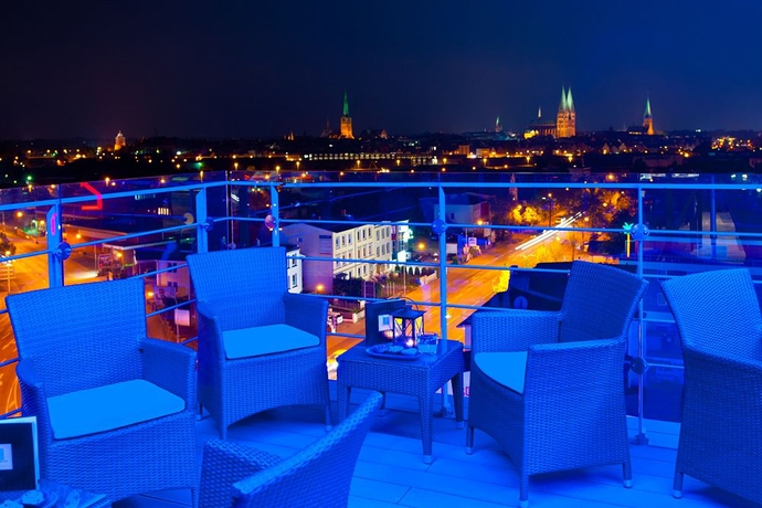 Imagen de los exteriores del Hotel Vier Jahreszeiten Lübeck. Foto 12