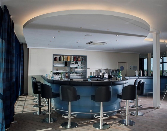 Imagen del bar/restaurante del Hotel Vier Jahreszeiten Lübeck. Foto 4