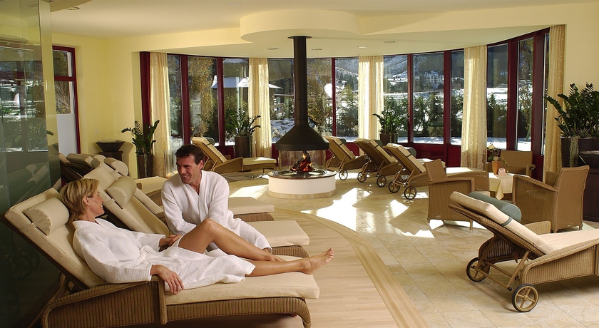 Imagen de la piscina del Hotel Vier Jahreszeiten, Mandarfen. Foto 9