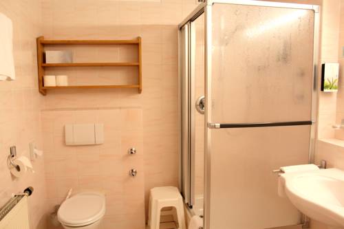 Imagen de la habitación del Hotel Vier Jahreszeiten, Mitterbach. Foto 14