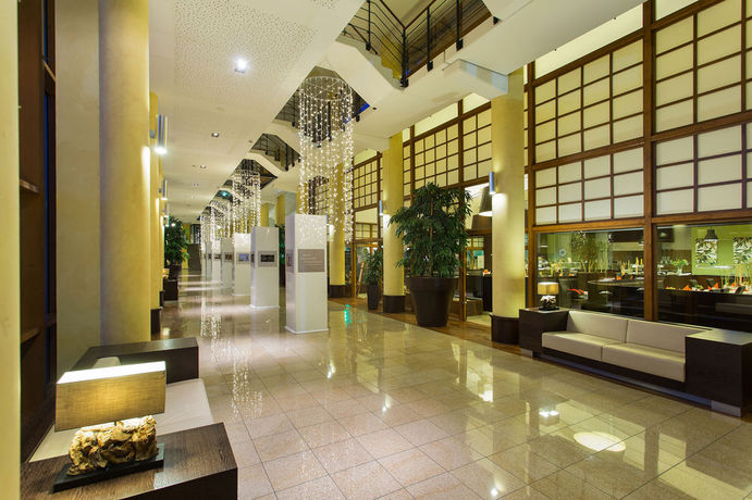 Imagen de la piscina del Hotel Vier Jahreszeiten Zingst. Foto 15