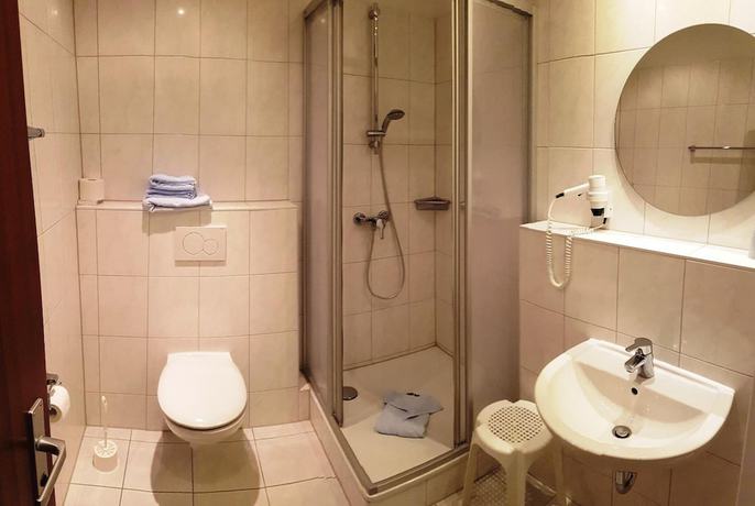 Imagen de la habitación del Hotel Vier Linden. Foto 8
