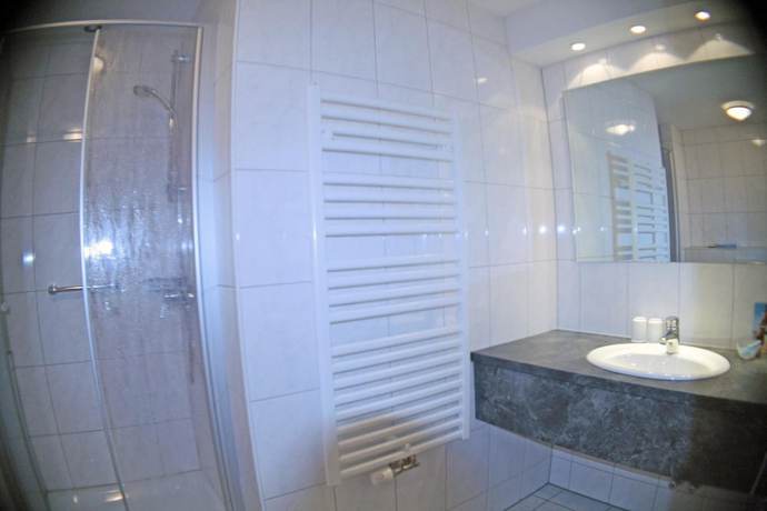 Imagen de la habitación del Hotel Vier Linden. Foto 15