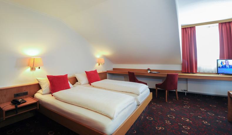 Imagen de la habitación del Hotel Vierjahreszeiten, Unteroberndorf. Foto 11