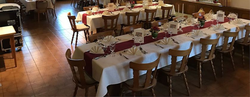 Imagen del bar/restaurante del Hotel Vierjahreszeiten, Unteroberndorf. Foto 2