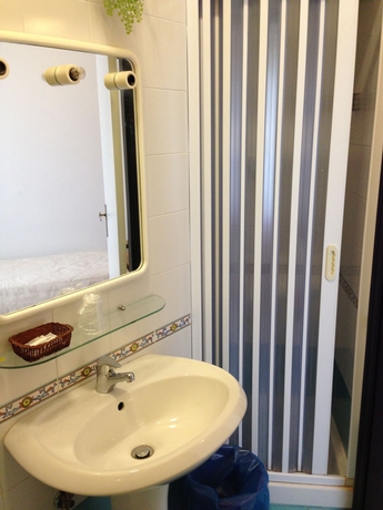 Imagen de la habitación del Hotel Vietri Coast. Foto 10