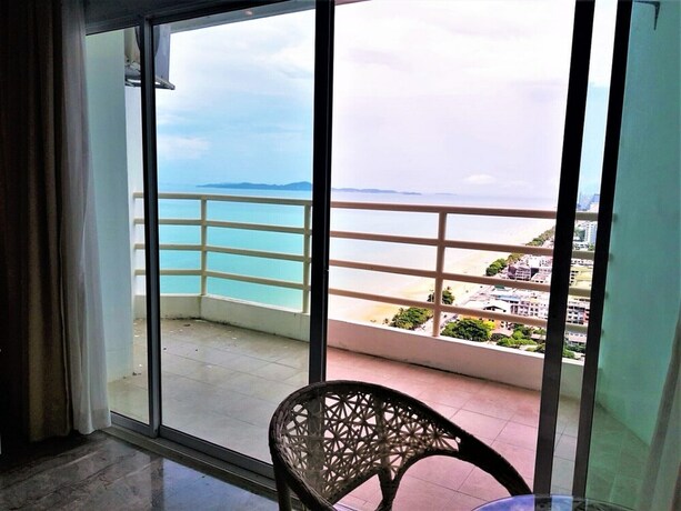 Imagen general del Hotel View Talay 8 Superb Sea View Studio Apartment Pattaya. Foto 9