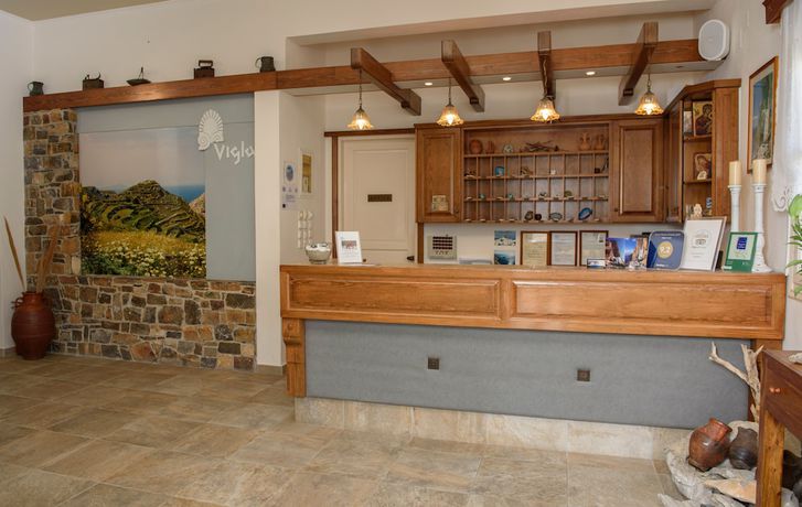 Imagen de los interiores del Hotel Vigla. Foto 20