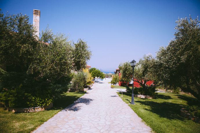 Imagen general del Hotel Vigla Village Apartment Resort. Foto 4