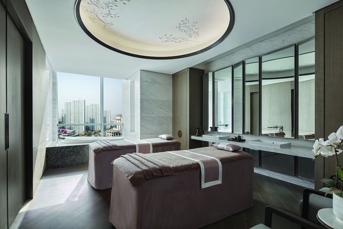 Imagen de la piscina del Hotel Vignette Collection Hangzhou Huaxia Center , An Ihg. Foto 18