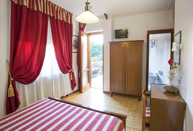 Imagen de la habitación del Hotel Vignola. Foto 6