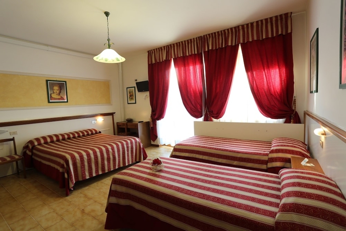 Imagen de la habitación del Hotel Vignola. Foto 9