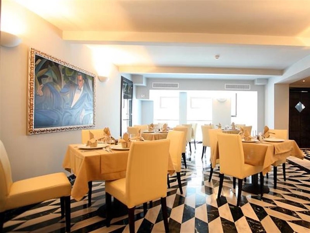 Imagen general del Hotel Vigo. Foto 12