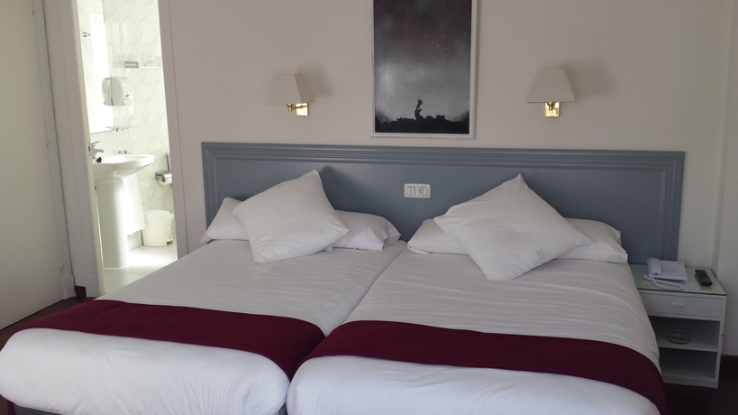 Imagen de la habitación del Hotel Vigo Plaza. Foto 4