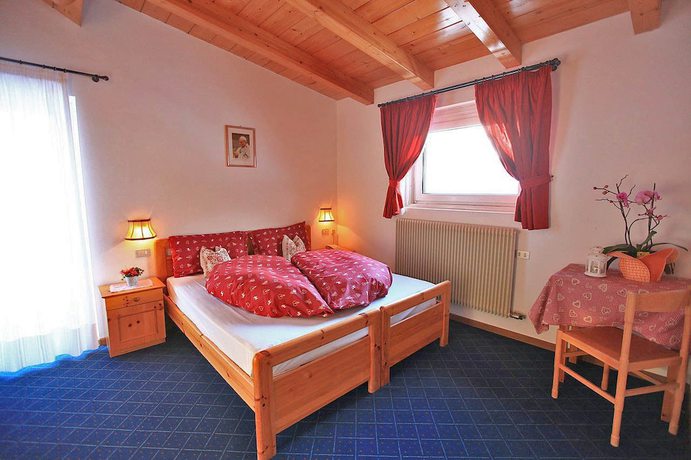 Imagen de la habitación del Hotel Vigo, Vigo di Fassa. Foto 11