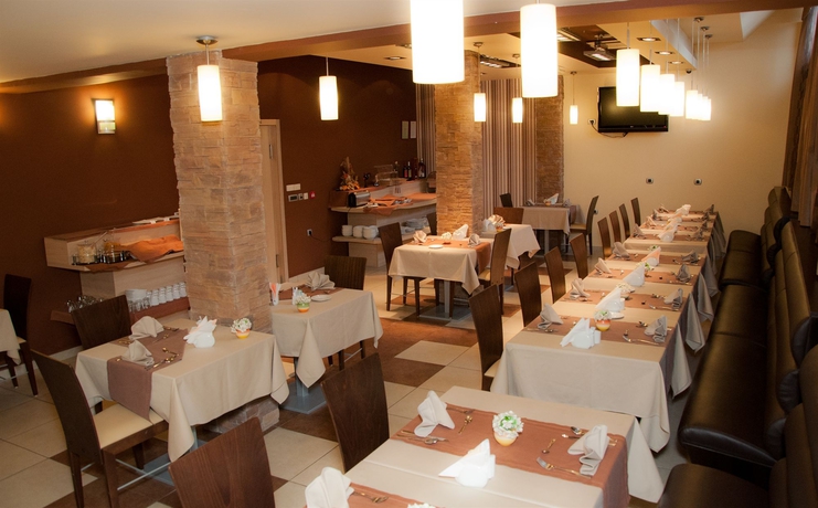 Imagen del bar/restaurante del Hotel Vigor, Novi Sad. Foto 4
