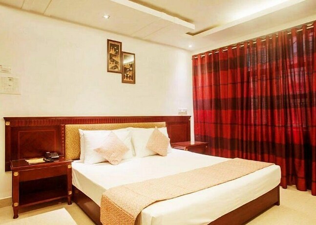 Imagen de la habitación del Hotel Vijay Intercontinental. Foto 10