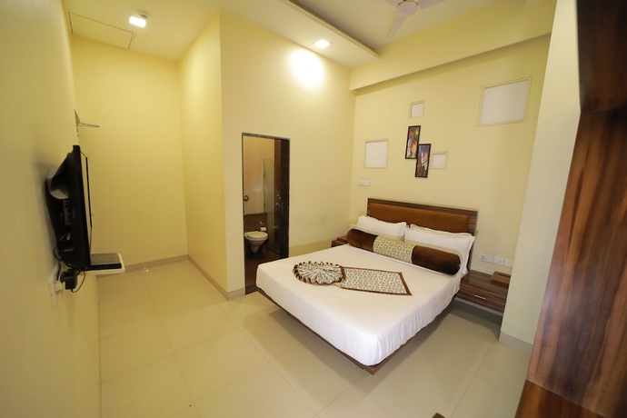 Imagen de la habitación del Hotel Vijaya Tej Clarks Inn. Foto 6