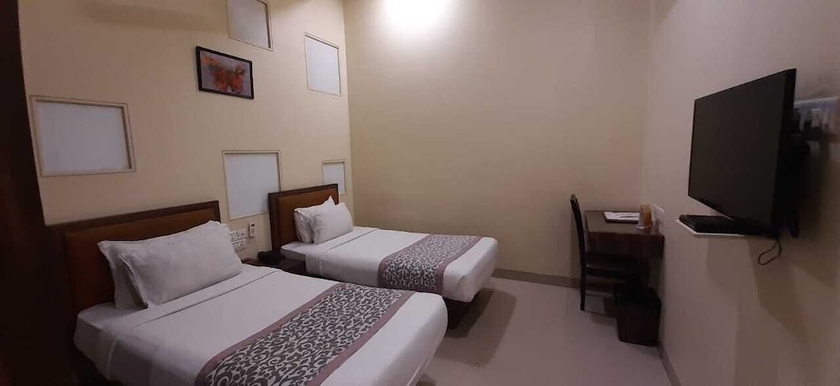 Imagen de la habitación del Hotel Vijaya Tej Clarks Inn. Foto 7
