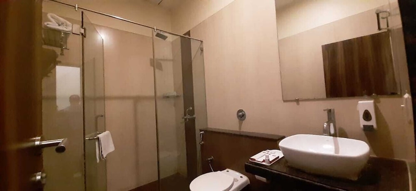 Imagen de la habitación del Hotel Vijaya Tej Clarks Inn. Foto 15