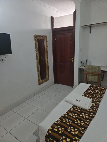 Imagen de la habitación del Hotel Vijiji and Conference Eldoret. Foto 4