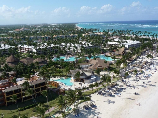 Imagen de los exteriores del Hotel Vik Arena Blanca. Foto 13