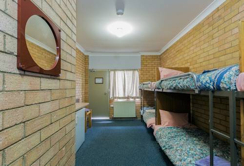 Imagen de la habitación del Hotel Vikas. Foto 4