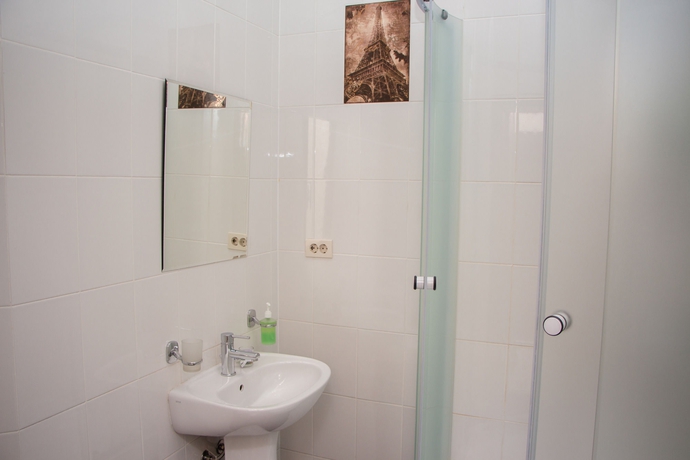 Imagen de la habitación del Hotel Vikena Mini. Foto 14