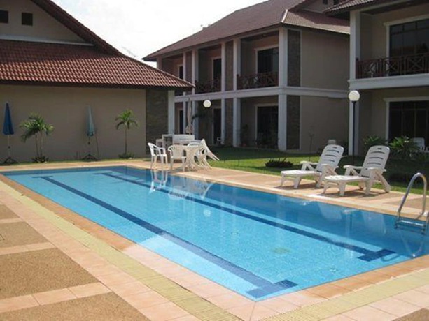 Imagen de la piscina del Hotel Vikeo Villas Serviced Apartments. Foto 20