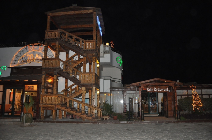 Imagen de los exteriores del Hotel Viking Club. Foto 11