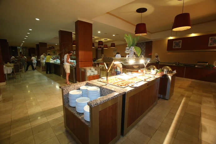 Imagen del bar/restaurante del Hotel Viking Garden & Spa. Foto 7