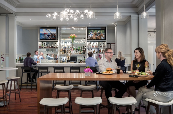 Imagen de los interiores del Hotel Viking, Newport. Foto 9