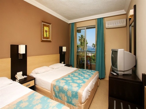 Imagen general del Hotel Viking Nona Beach. Foto 8