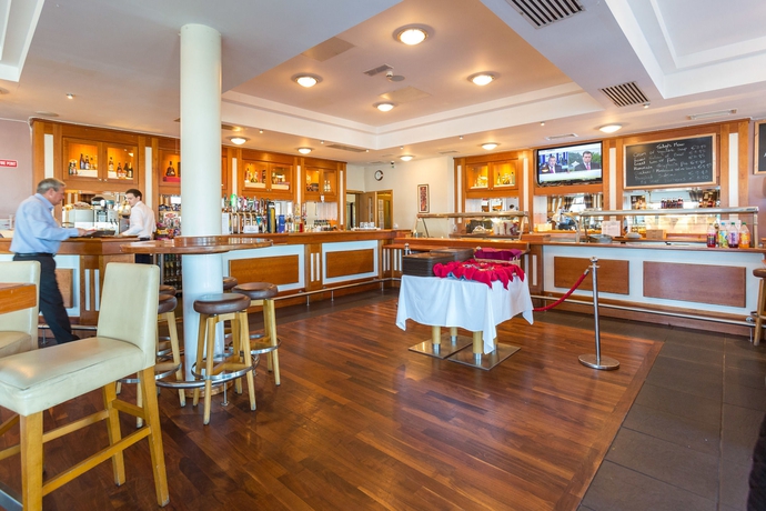 Imagen del bar/restaurante del Hotel Viking Waterford. Foto 7