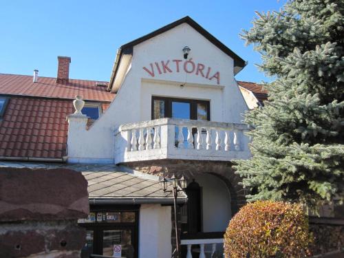 Imagen general del Hotel Vikt&oacute;ria, Balatonalmadi. Foto 2