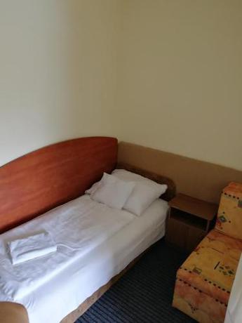 Imagen general del Hotel Vikt&oacute;ria, Balatonalmadi. Foto 3